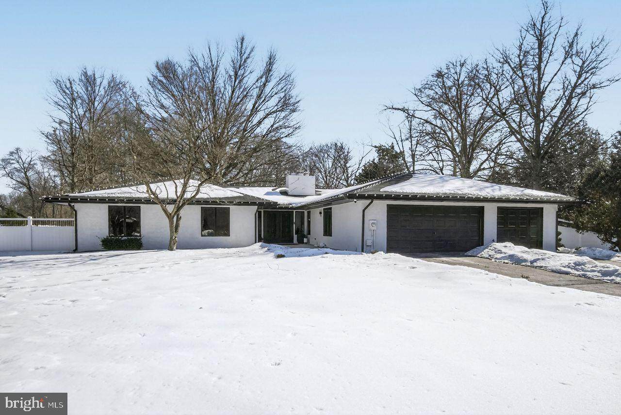 4304 Bridgeboro Road - Photo 1