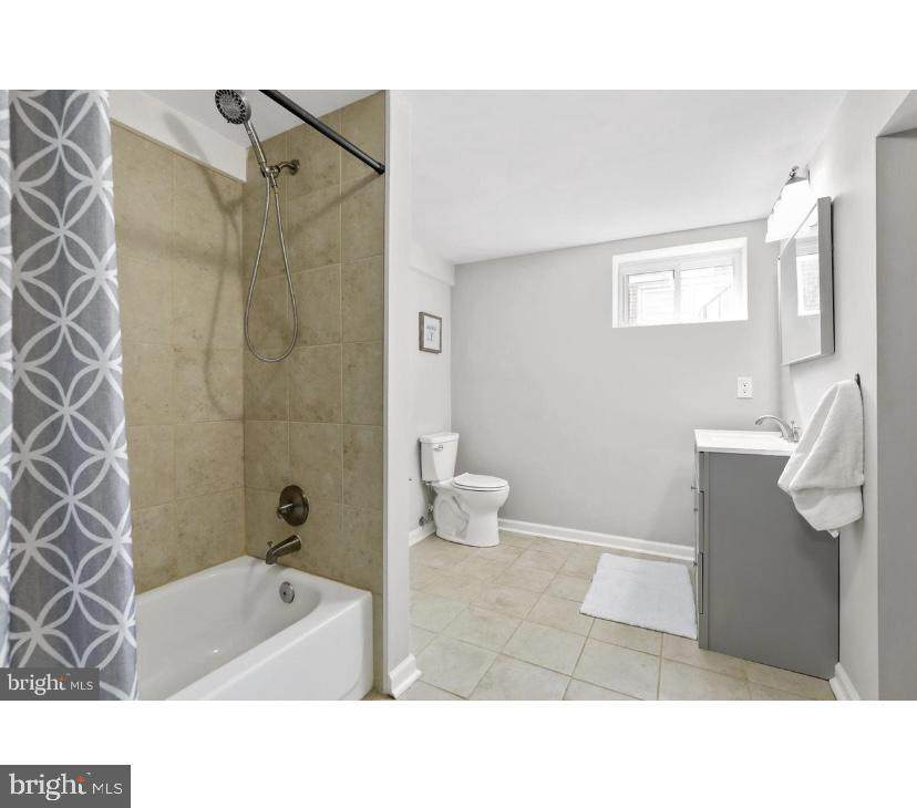 208 6TH Avenue - Photo 1