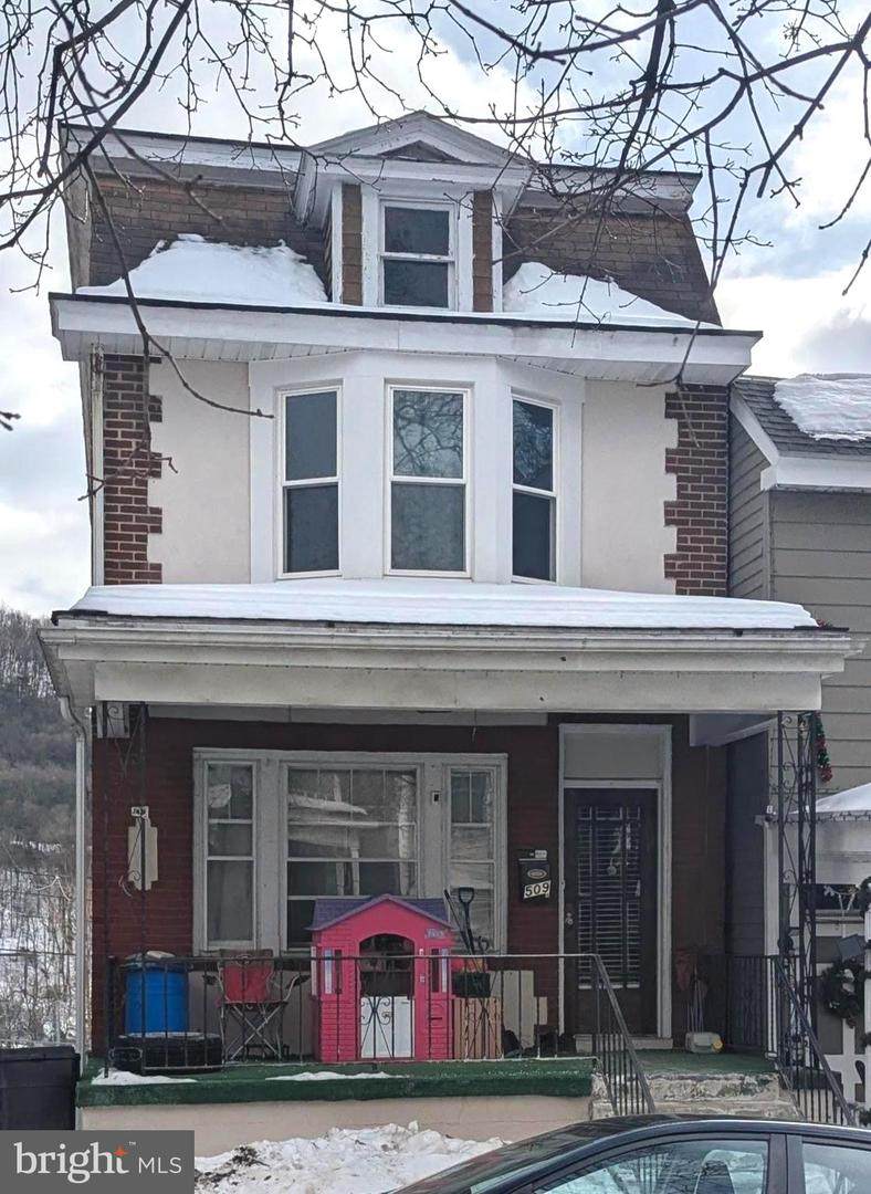 509-A Carbon Street - Photo 1