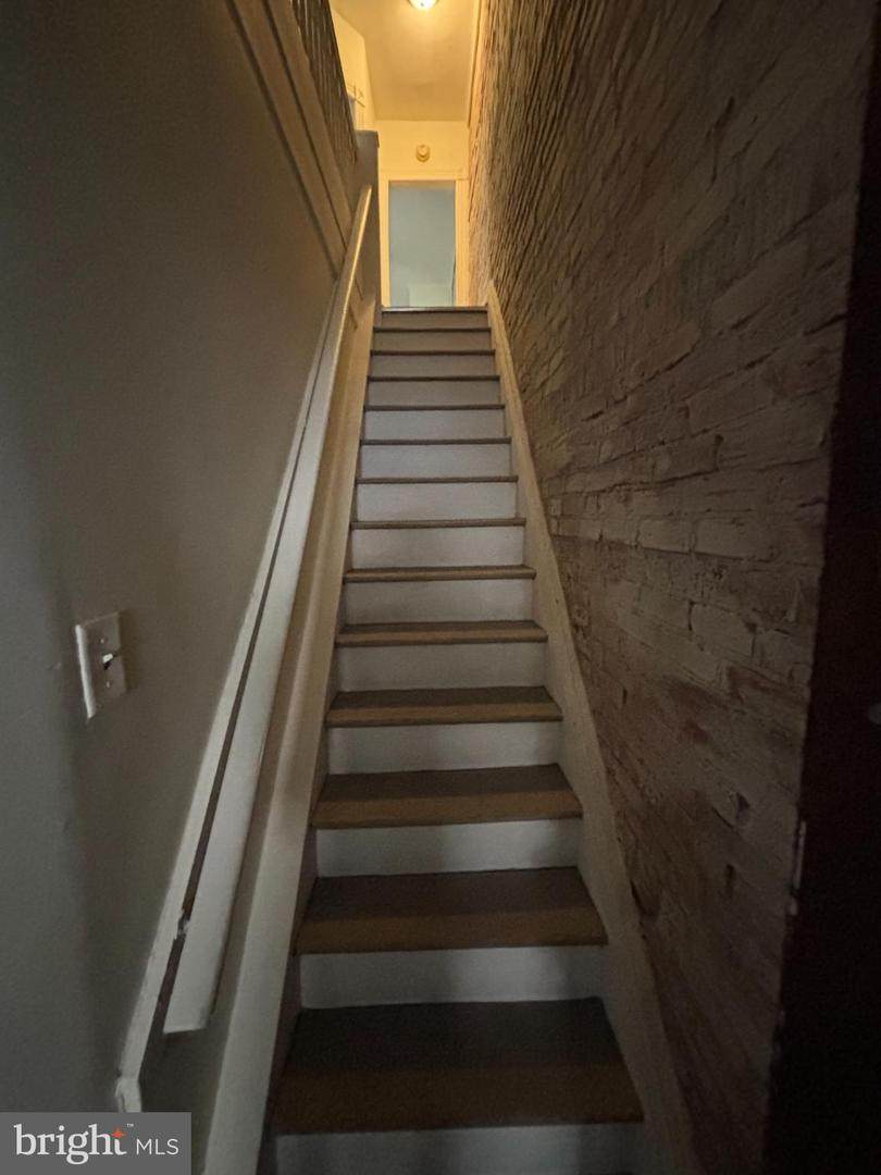 1520 Van Buren Street - Photo 1