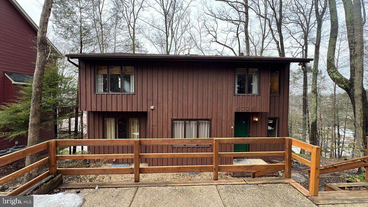 6728 Hemlock Point Road - Photo 1