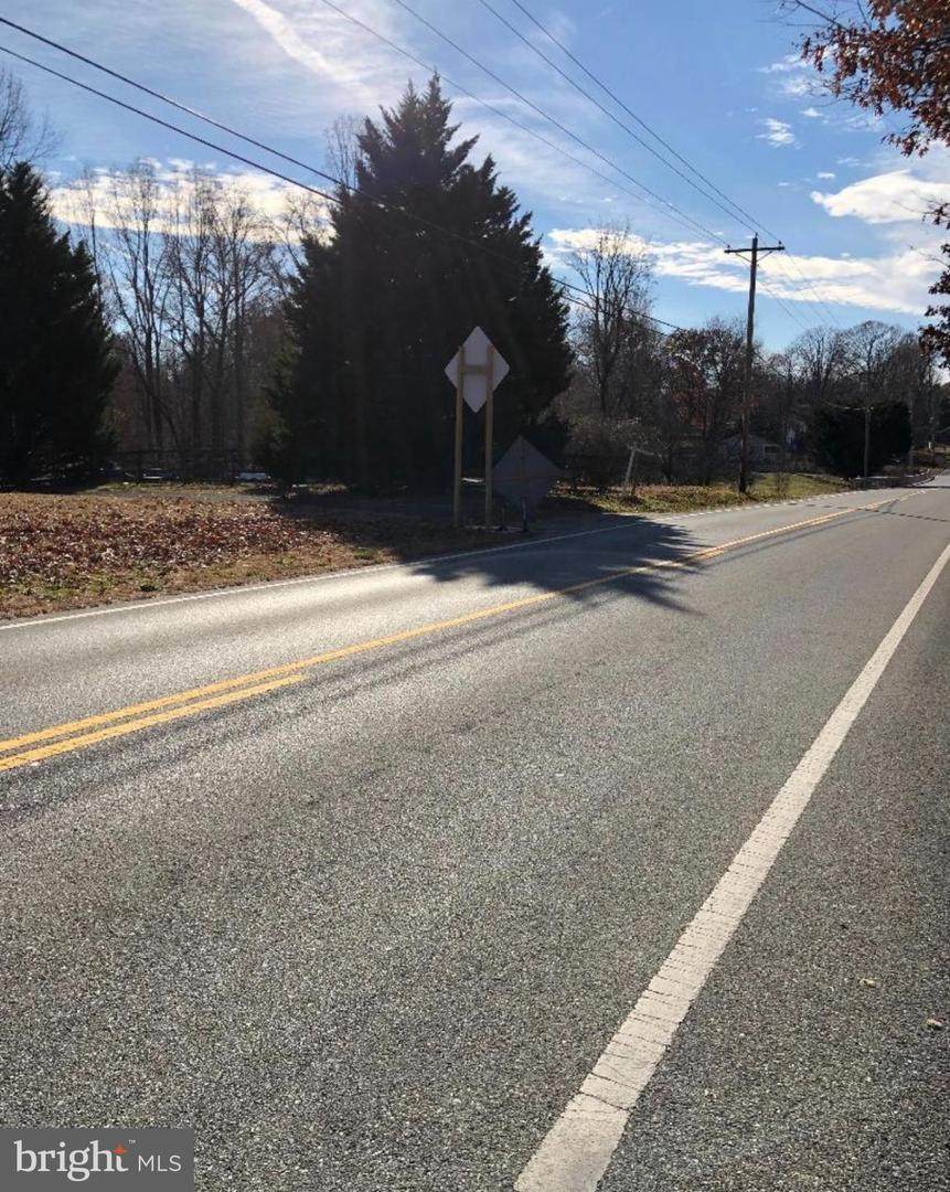 2160 Sixes Road - Photo 1