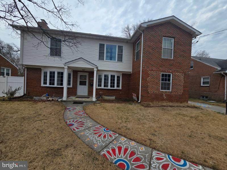 7213 Adelphi Road - Photo 1