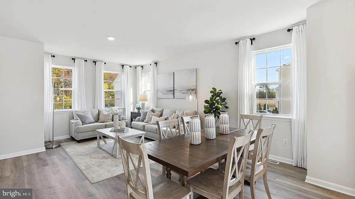 28 Baybreeze Drive - Photo 1