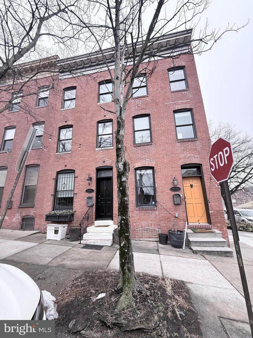 2003 Fairmount Avenue - Photo 1