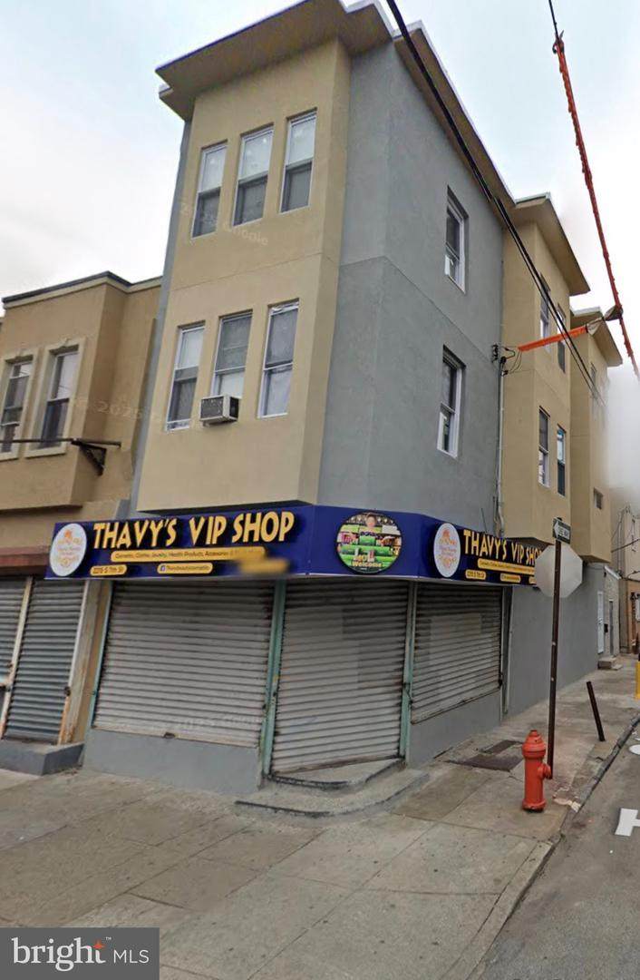 2215 7TH Street - Photo 1