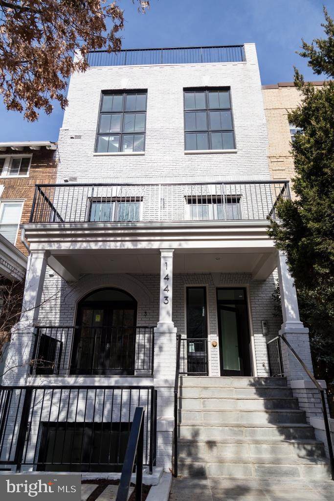 1443 Euclid Street - Photo 1