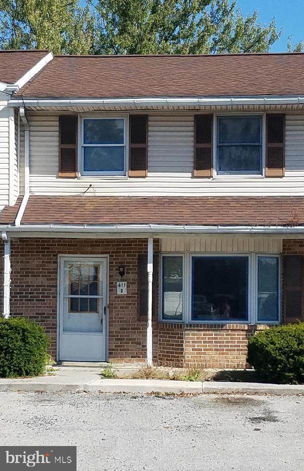 411 Baltimore Street - Photo 1