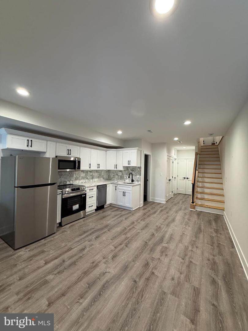 3923 Roland Avenue - Photo 1