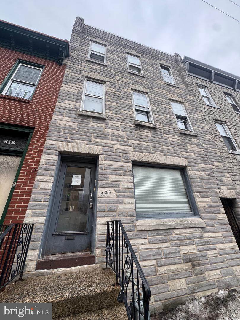 520 10TH Street - Photo 1