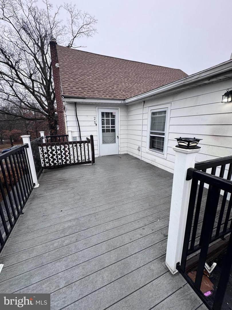 25 Main Street - Photo 1