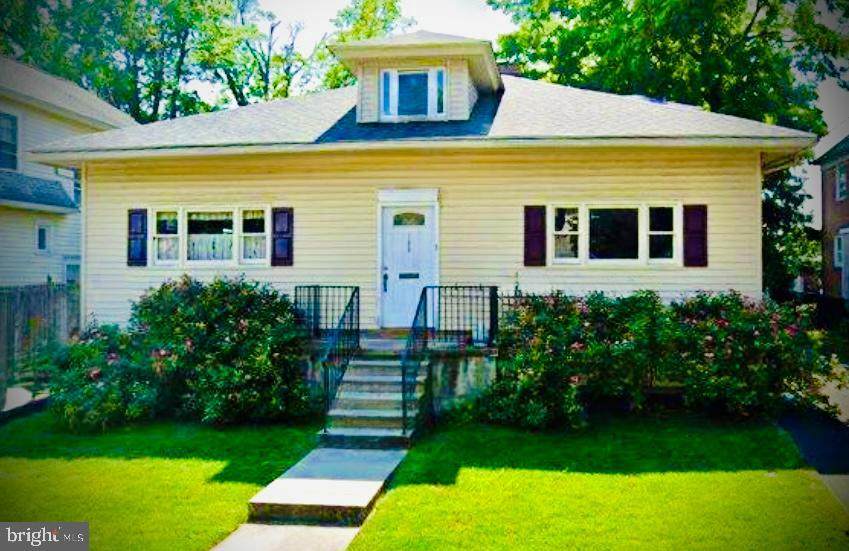 708 Colford - Photo 1