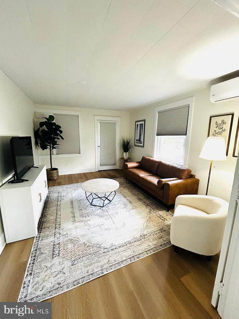 525 Broad Street - Photo 1