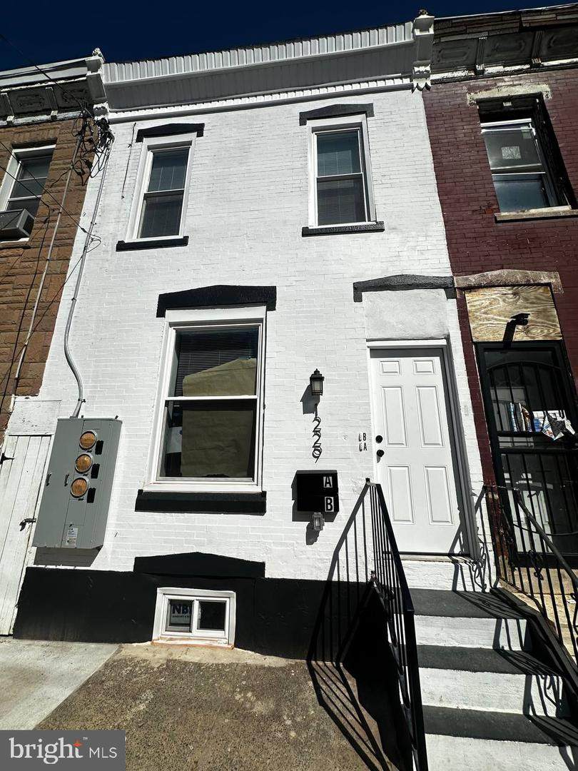 1229 Somerset Street - Photo 1