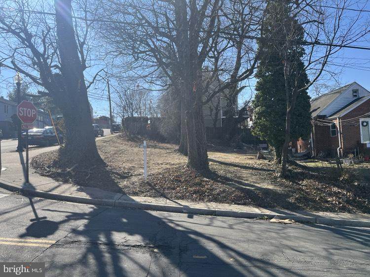 2148 Monroe Street - Photo 1