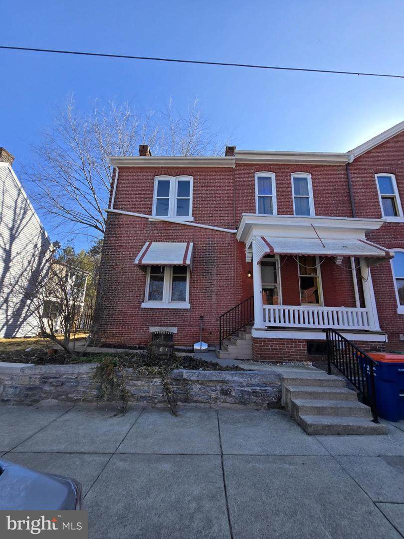 40 11TH Street - Photo 1