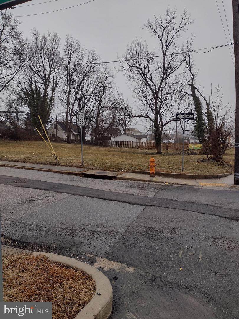  Hammonds Ferry Road - Photo 1