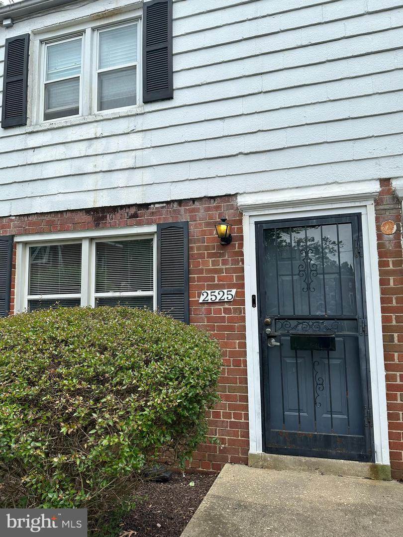 2525 Iverson Street - Photo 1