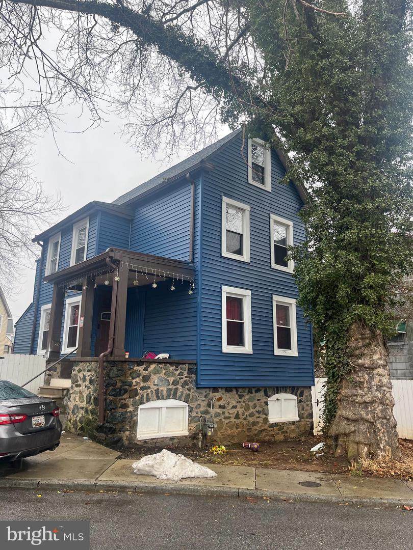 5207 Wilton Heights Avenue - Photo 1