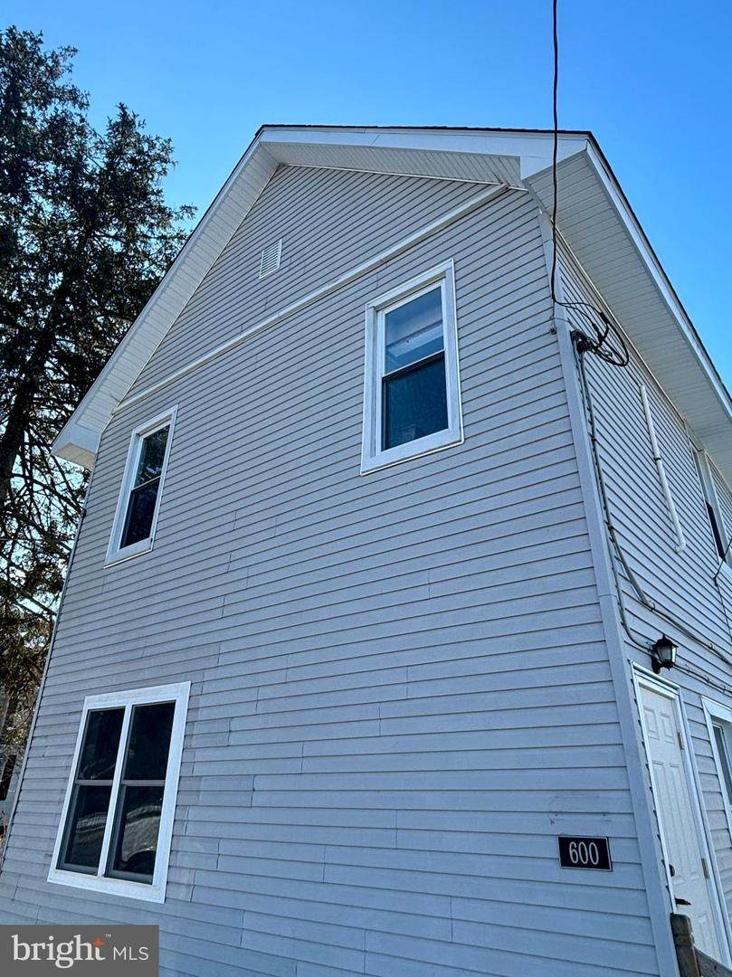 600 Main Street - Photo 1