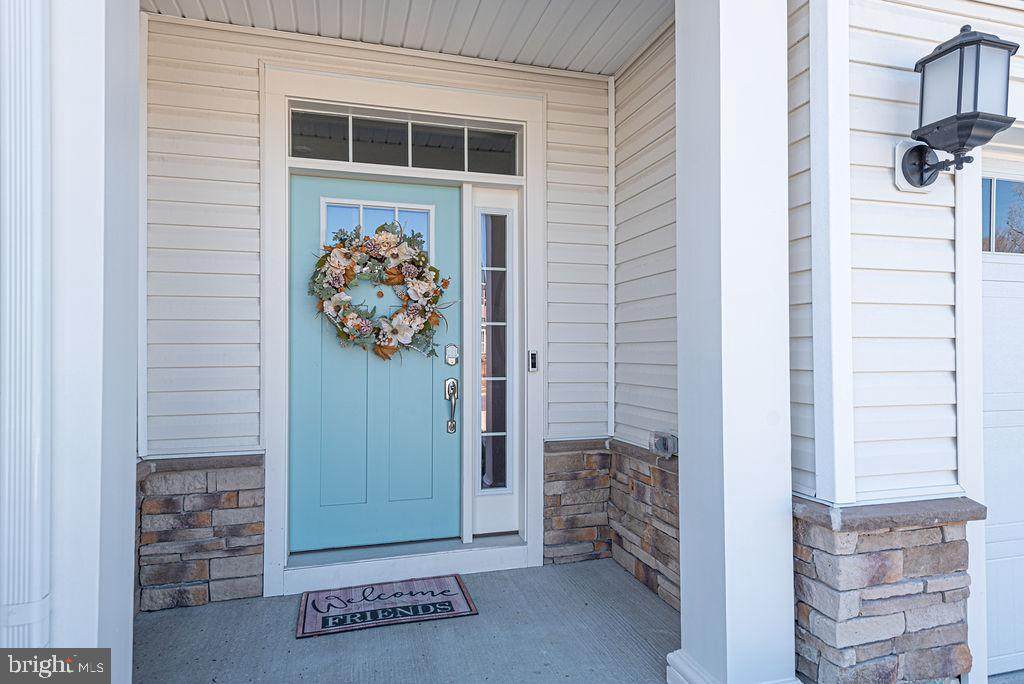 https://bt-photos.global.ssl.fastly.net/brightmls/orig_boomver_1_804605922460-2.jpg