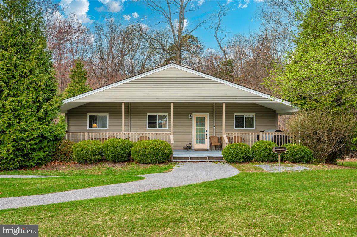 17 Canada Goose Lane - Photo 1