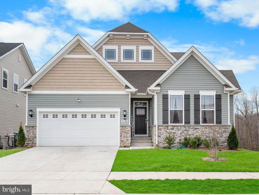 5196 Newport Circle - Photo 1
