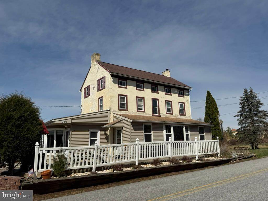 969 Grange Avenue - Photo 1