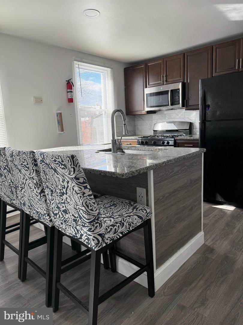 6135 Vine Street - Photo 1