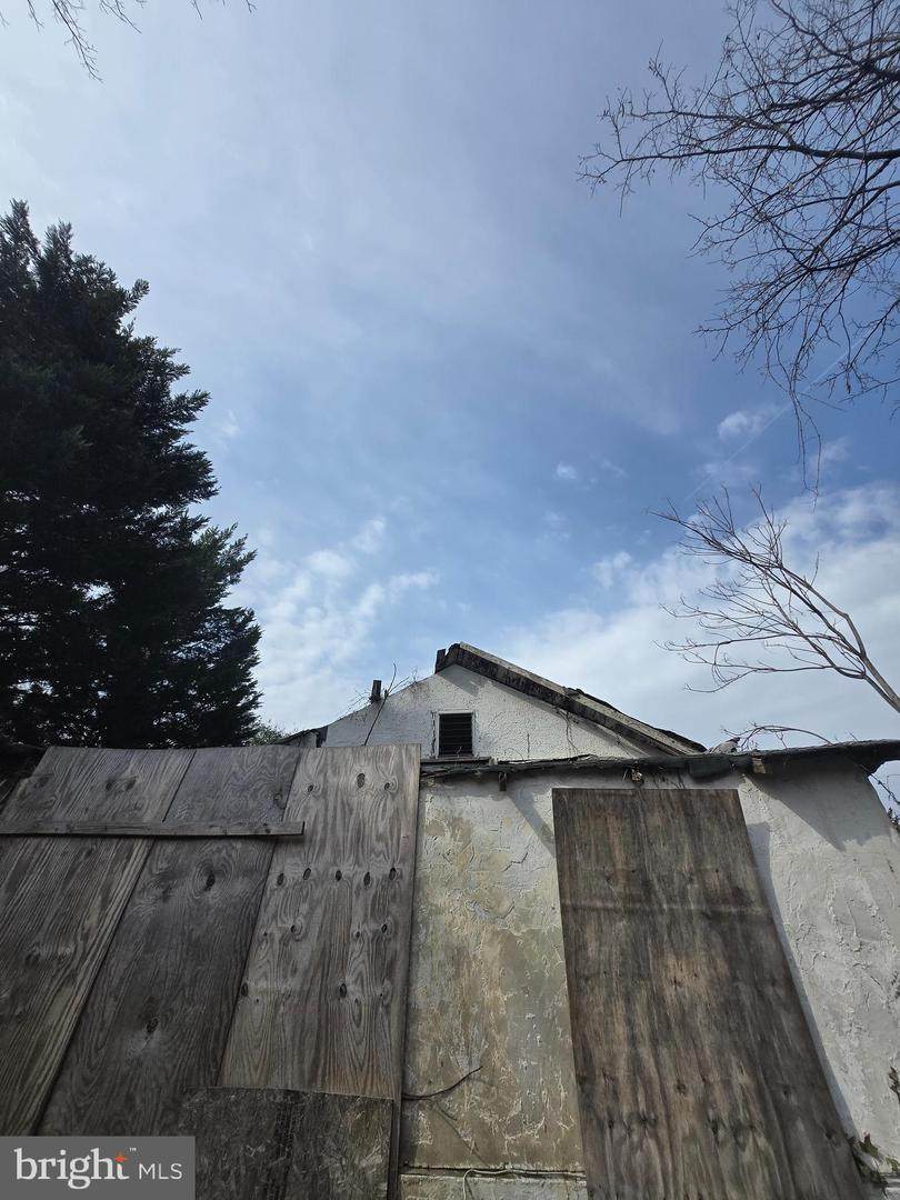 714 32ND Street - Photo 1