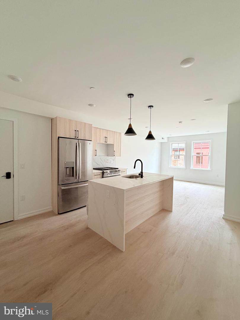 208 Vine Street - Photo 1