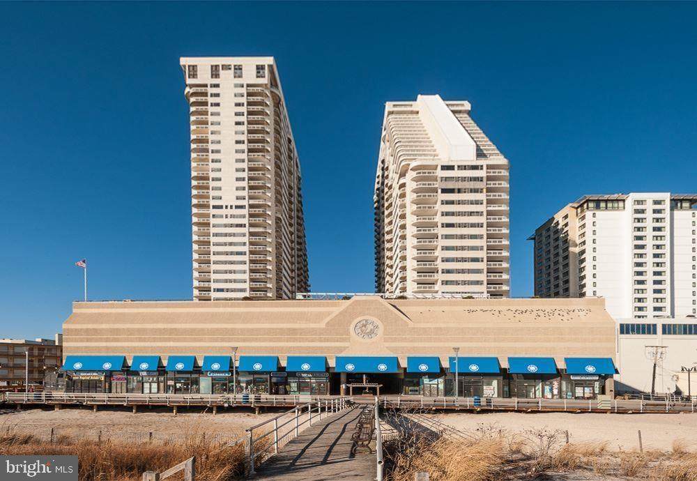 3101 Boardwalk - Photo 1