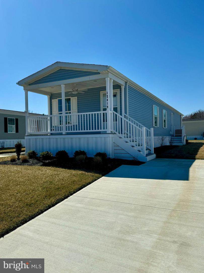 12427 Beach Life Lane - Photo 1