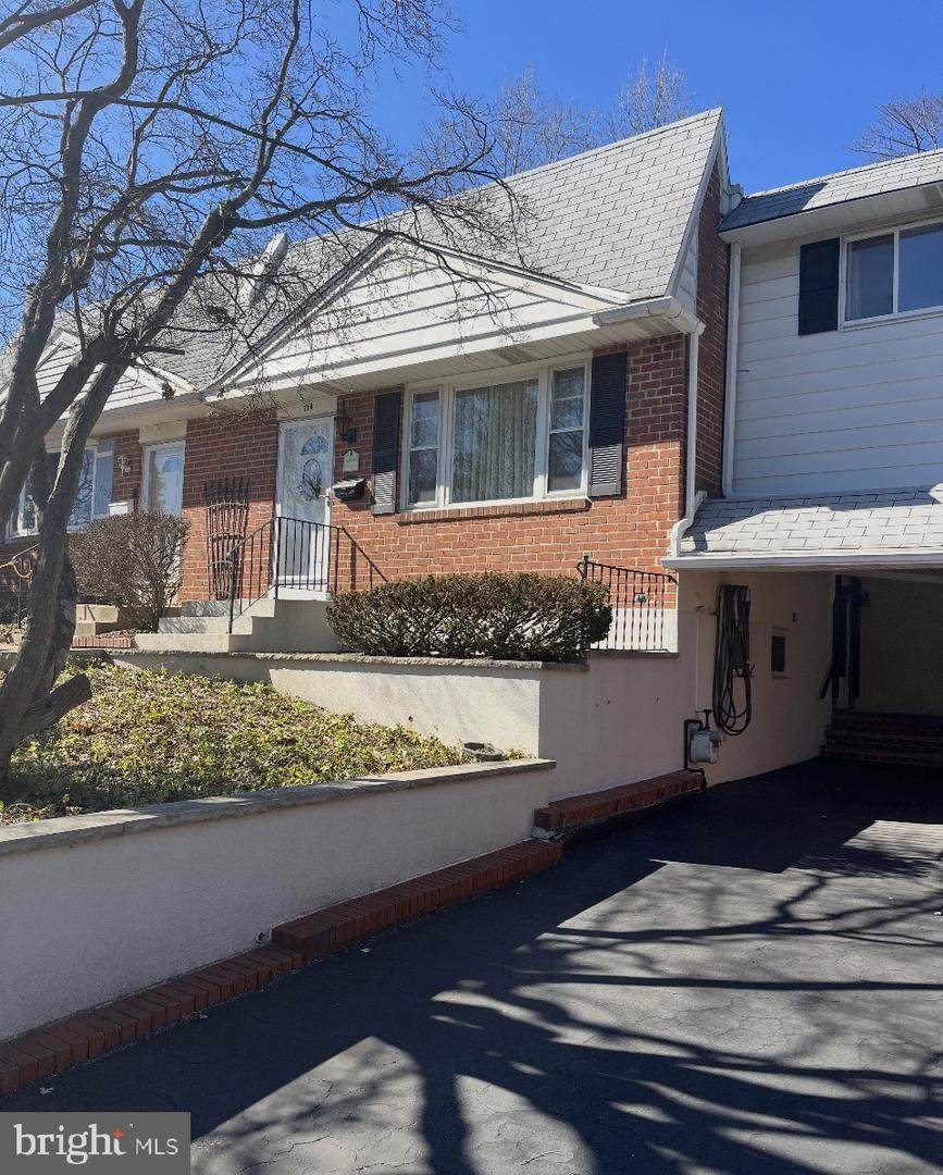 714 23RD Street - Photo 1