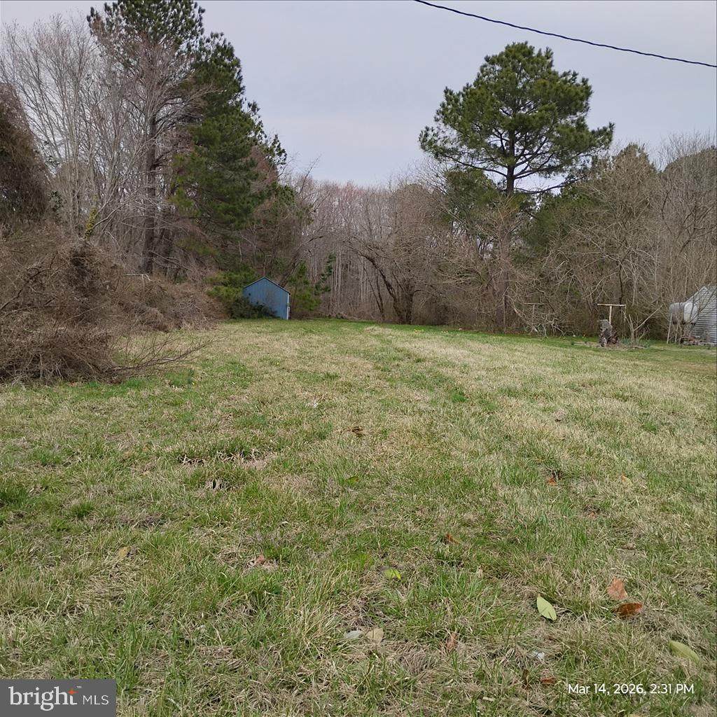 114 Railroad Avenue - Photo 1
