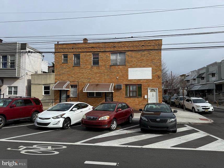 2648 Darien Street - Photo 1