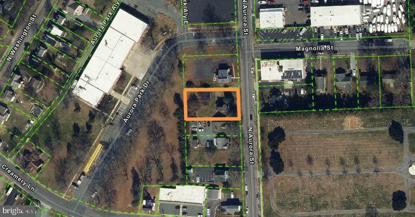 313 Aurora Street - Photo 1