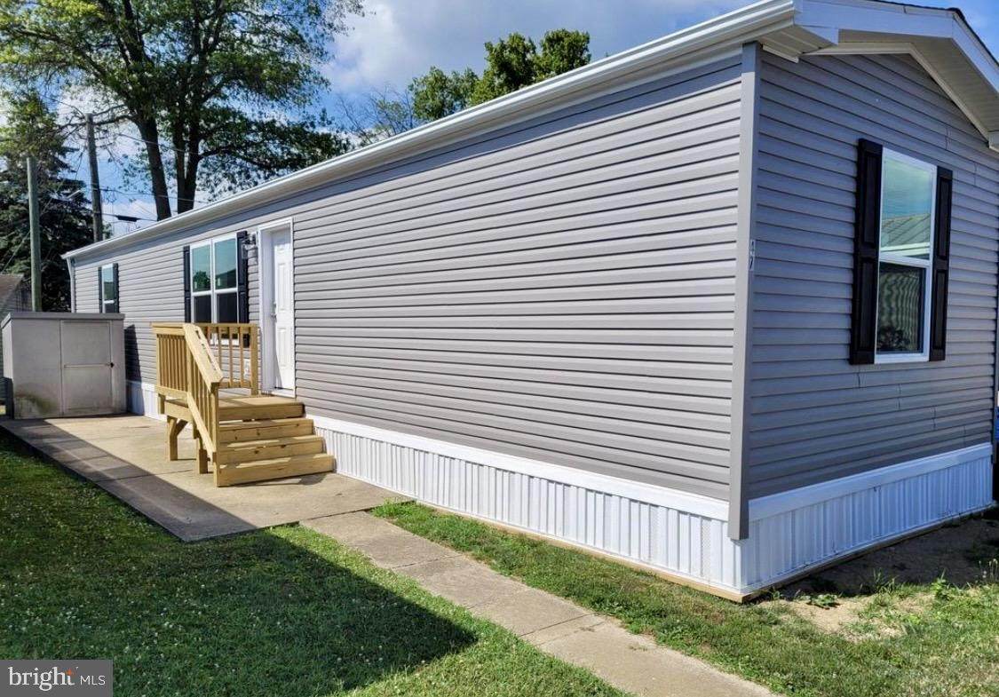 47 Hilltop Avenue - Photo 1