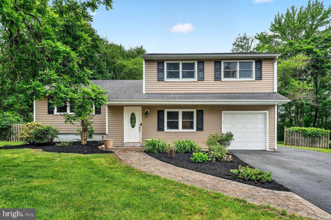 14 Windsor Drive - Photo 1