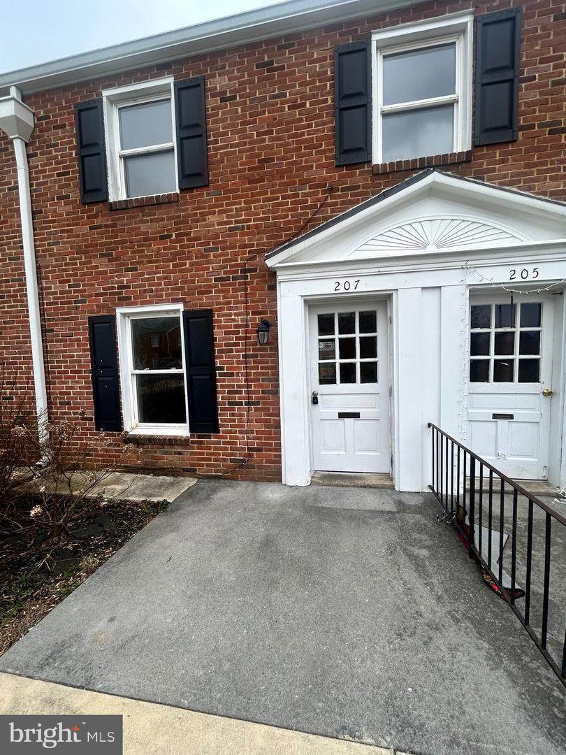 207 Whitlock Avenue - Photo 1