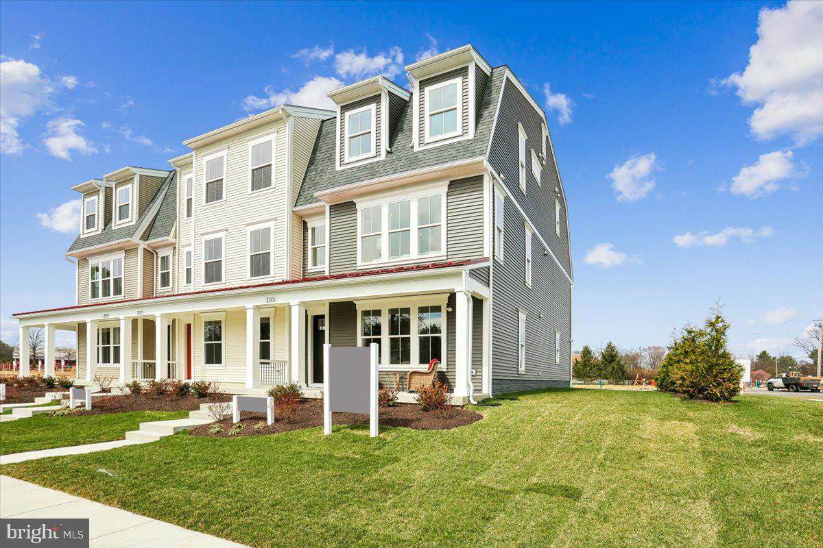 205 Allen Lane - Photo 1