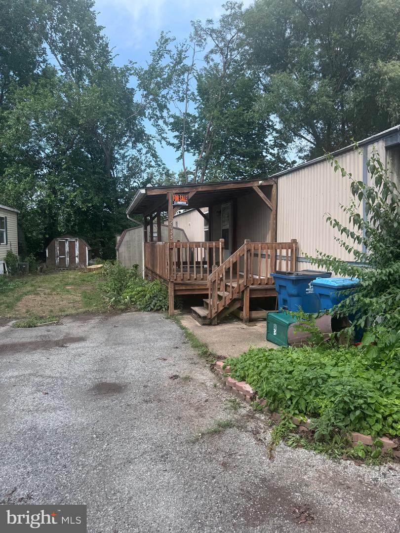 2033 Eshelman Street - Photo 1
