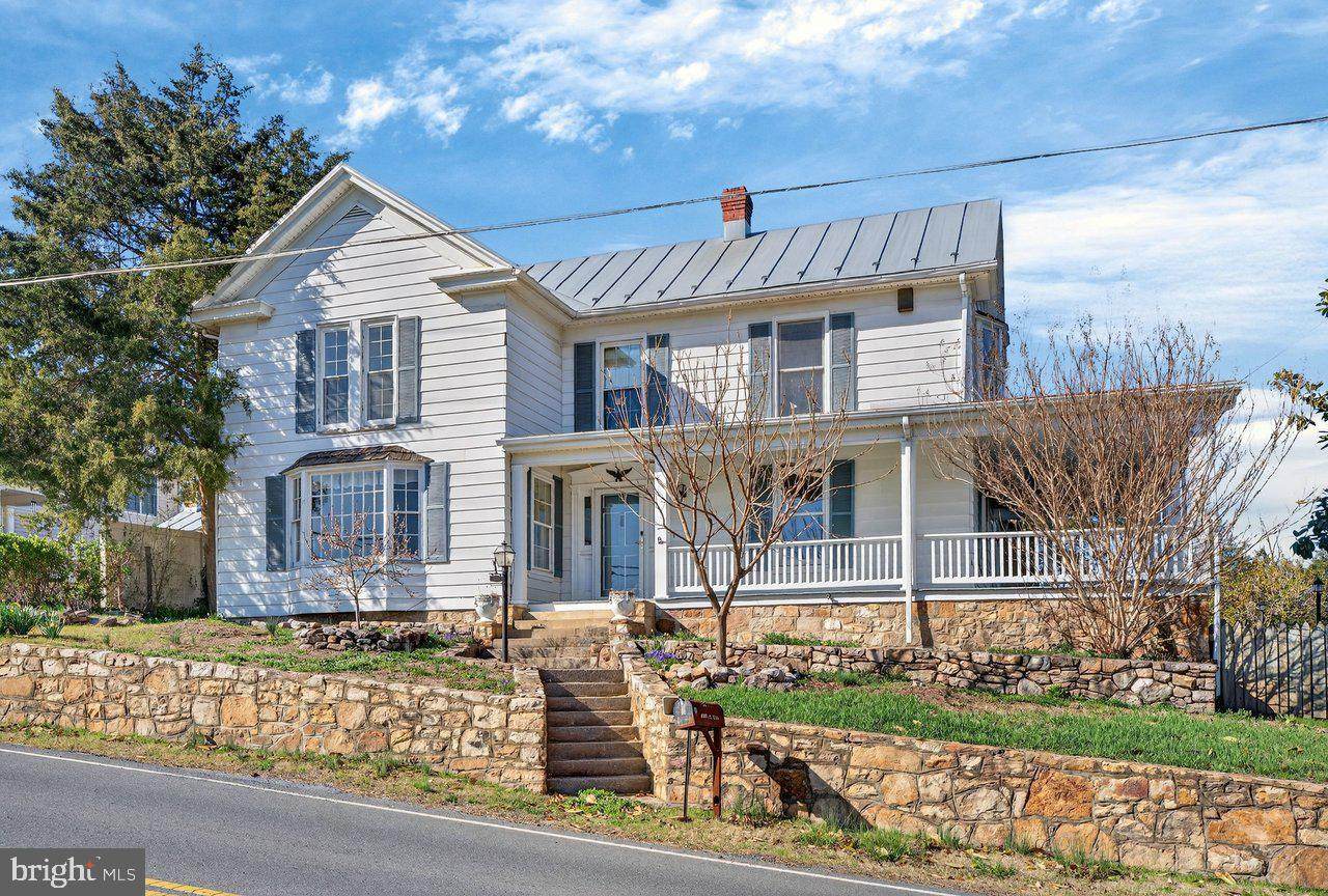 422 Mechanic Street - Photo 1