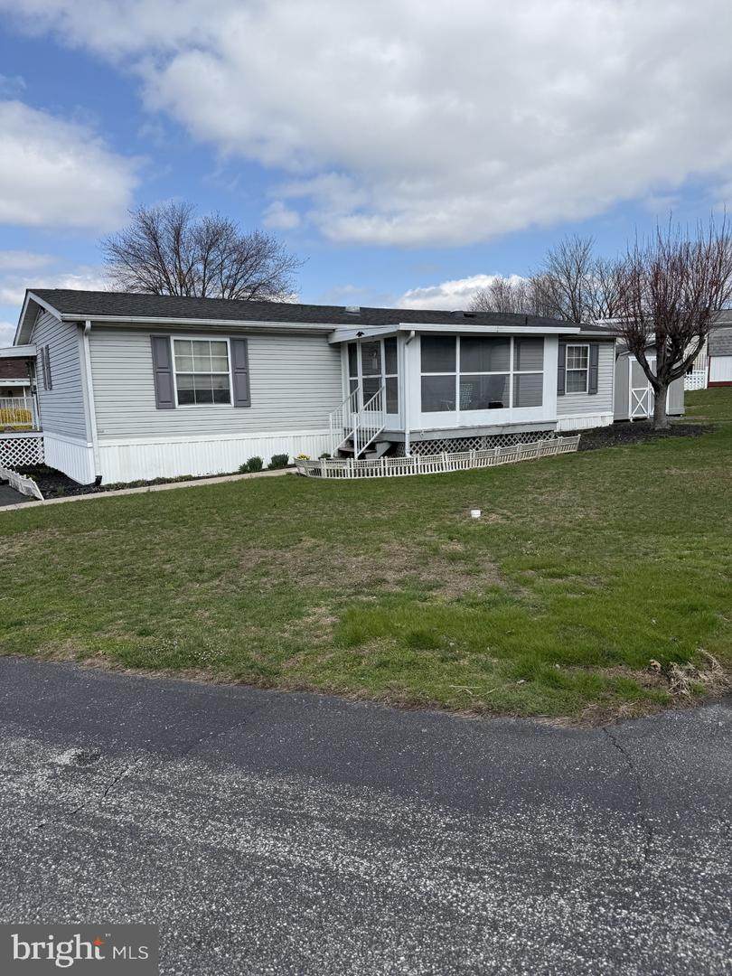 82 Taylor Drive - Photo 1
