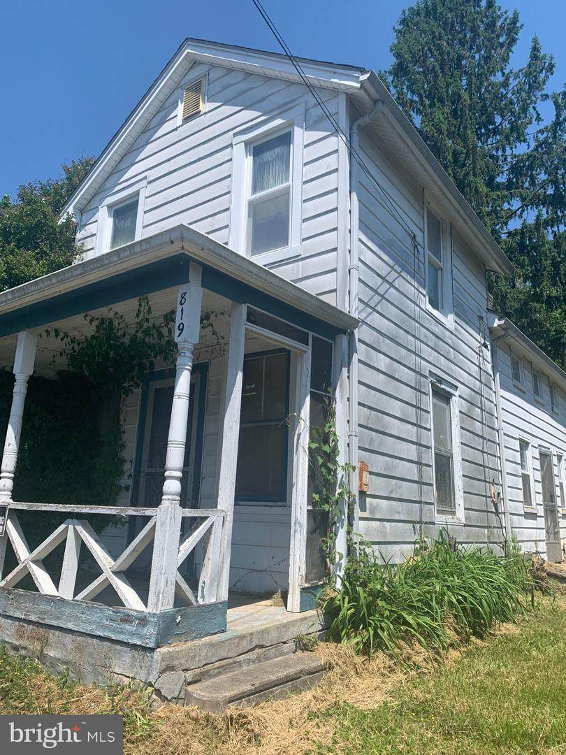 819 Erie Street - Photo 1