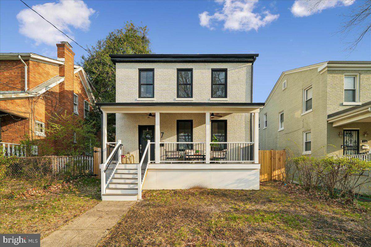 17 Longfellow Street - Photo 1