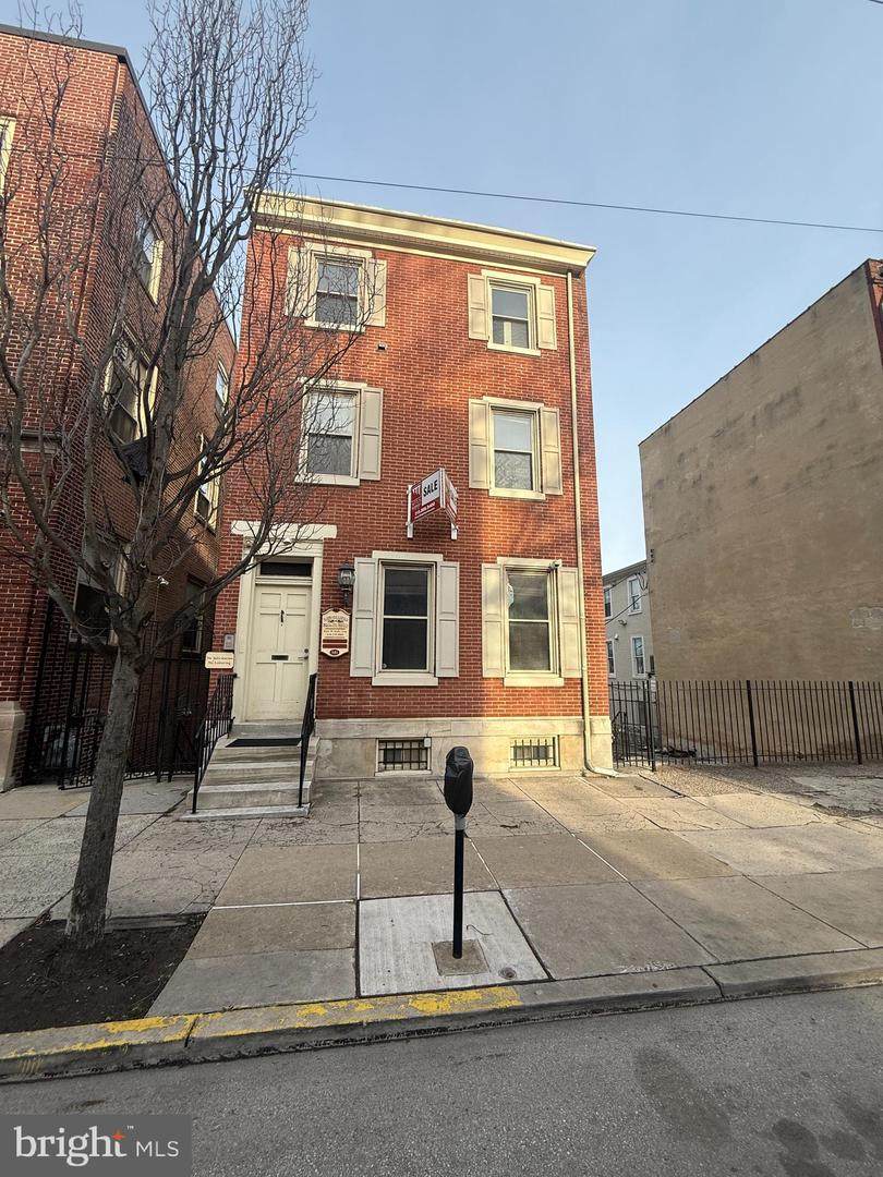 541-543 Swede Street - Photo 1