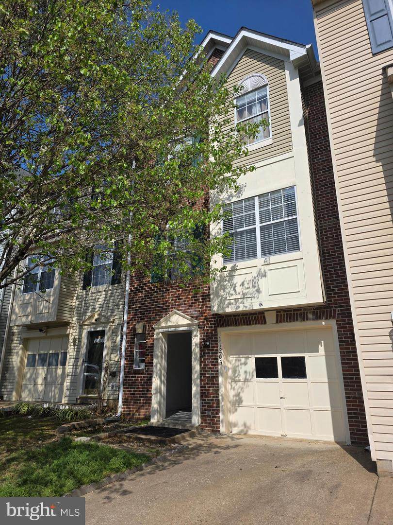 11203 Kings Crest Court - Photo 1