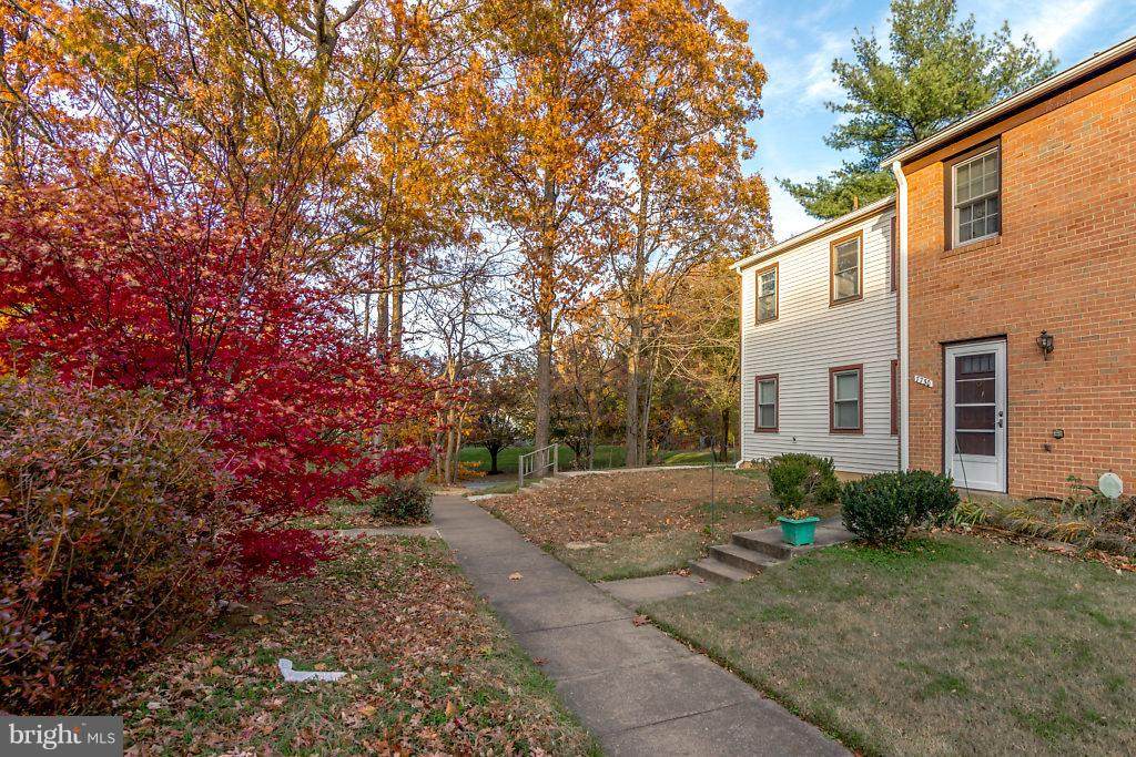https://bt-photos.global.ssl.fastly.net/brightmls/orig_boomver_1_804700788834-2.jpg