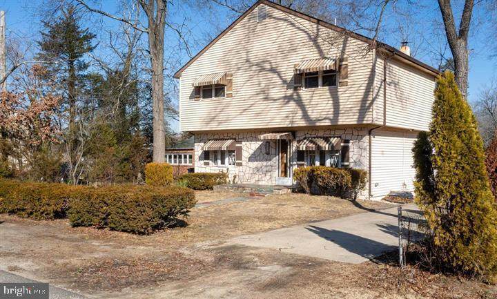 2524 Lakeside Drive - Photo 1